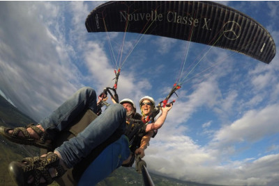 Vol en parapente sur l'île de la Réunion