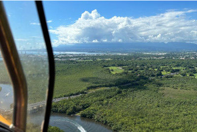 Vol en ULM Hydravion au dessus de la Guadeloupe et ses îles
