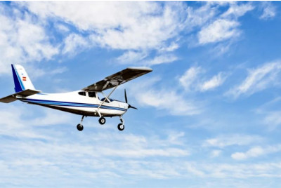 Vol en avion léger au Castellet vers la côte varoise