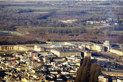 Baptême en Hélicoptère Paris - Versailles "La ville Lumière"