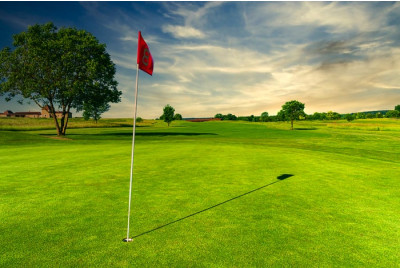 Séjour au Château des Vigiers : Golf, Spa, Dîner et Nuitée - 2p